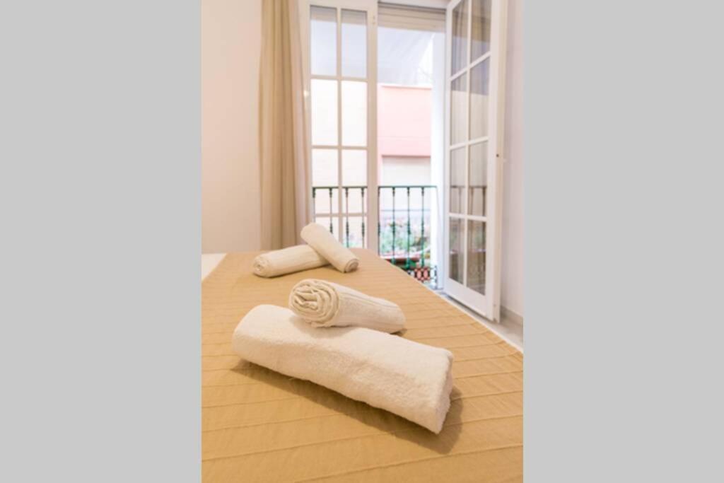 Tgh/ Malaga Centro Carreteria Apartment Exterior foto