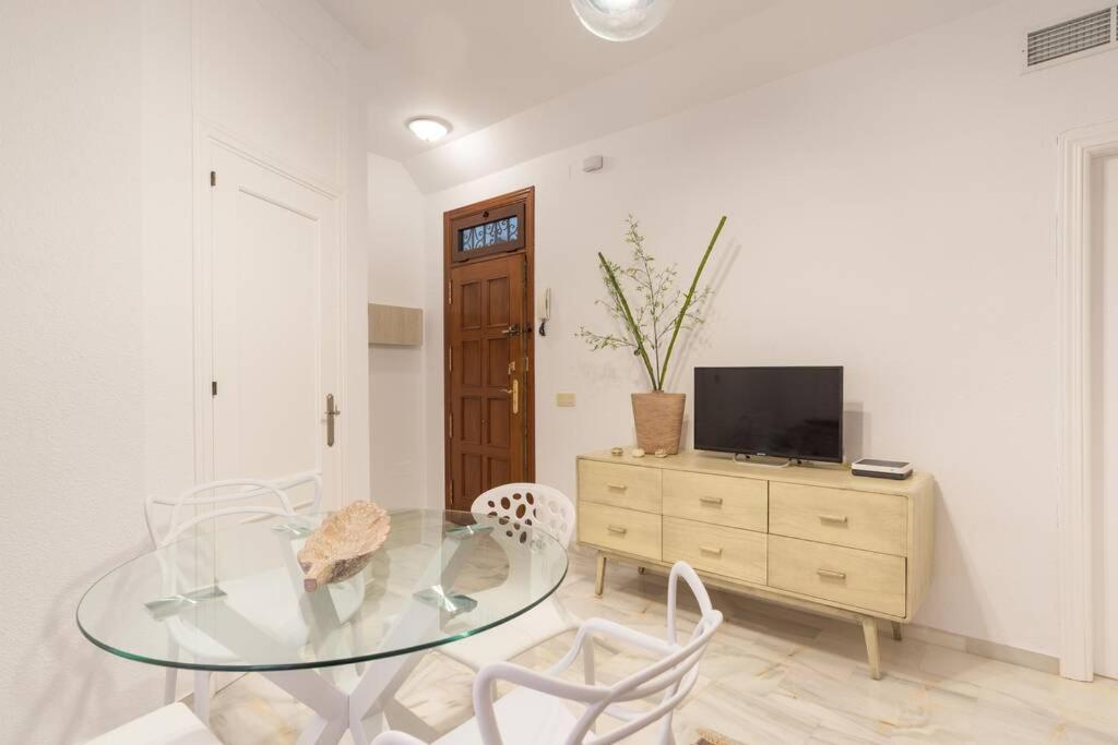 Tgh/ Malaga Centro Carreteria Apartment Exterior foto